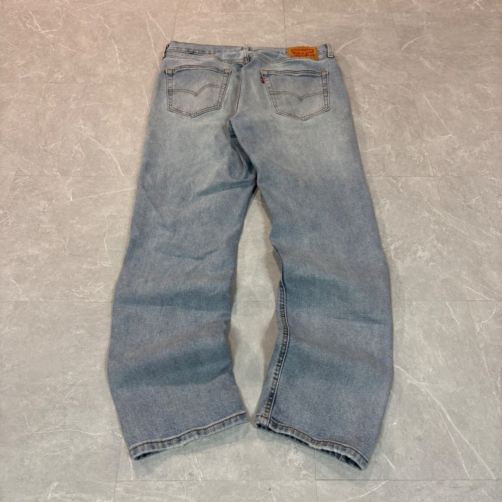 Levis 541 Athletic Taper Mens Light Wash Blue Denim Jeans W34 L32 Relaxed Fit